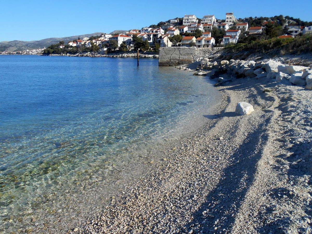 Apartman Mirjana With Terrace And Free Parking Donji Okrug (Ciovo) Exterior foto